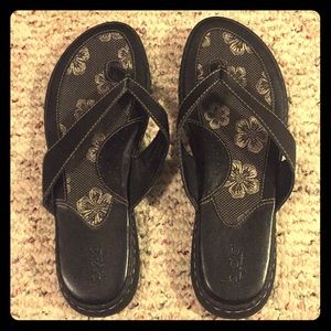 B.O.C black sandals